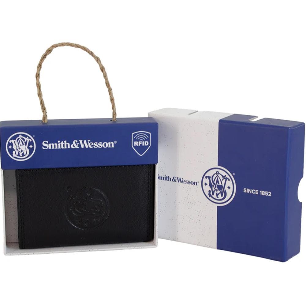 Smith & Wesson Slim Leather Wallet Display 15 Wallets